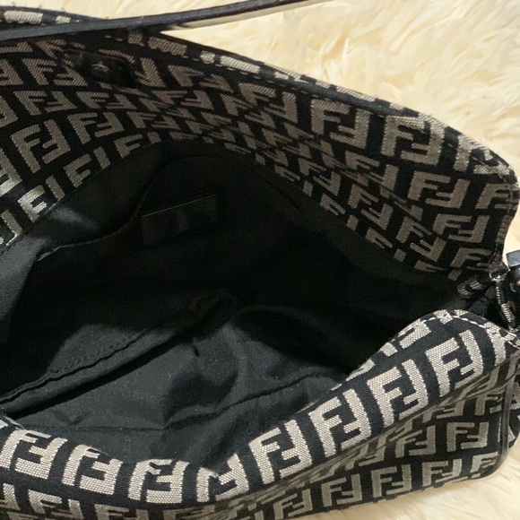 FENDI bag - Picture 4 of 14